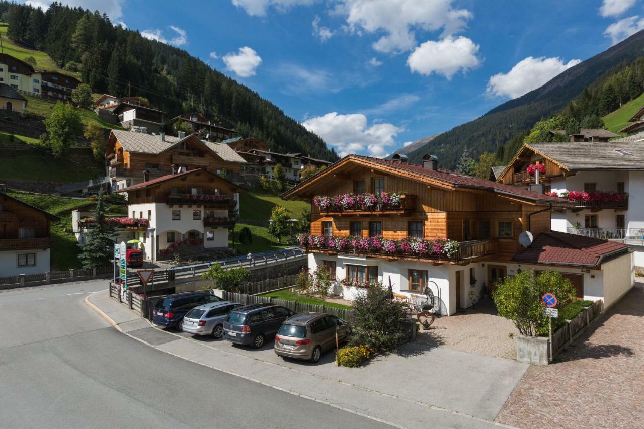 Ferienwohnung Webhofer Außervillgraten Bagian luar foto